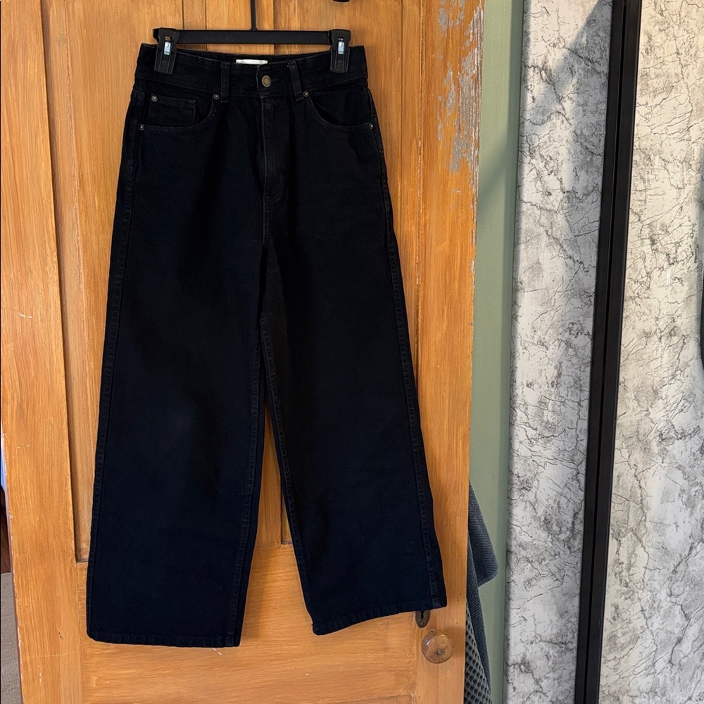 Sezane Women's High Rise Jeans - Black Le Crop - Picture 2 of 7